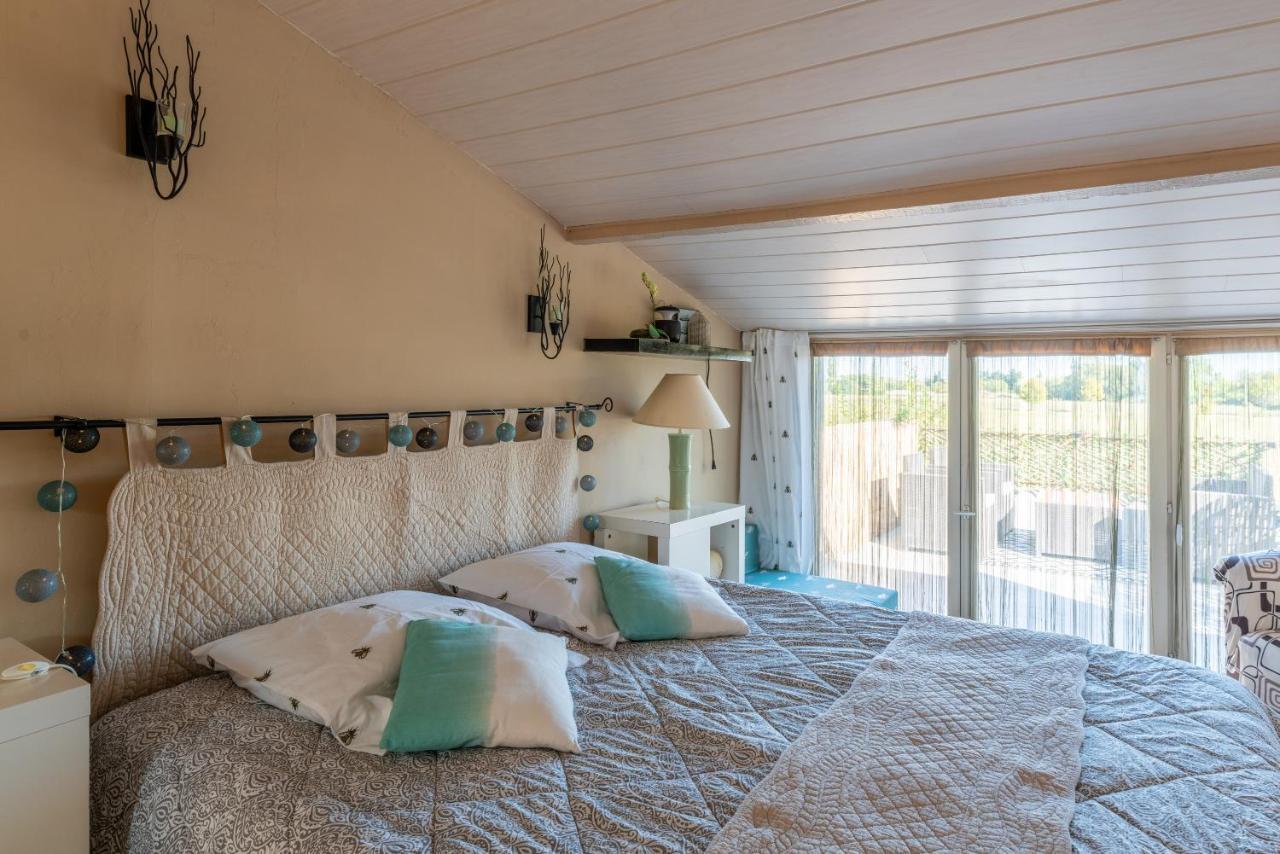 Appart Aux Portes De La Camargue Manduel Exterior photo